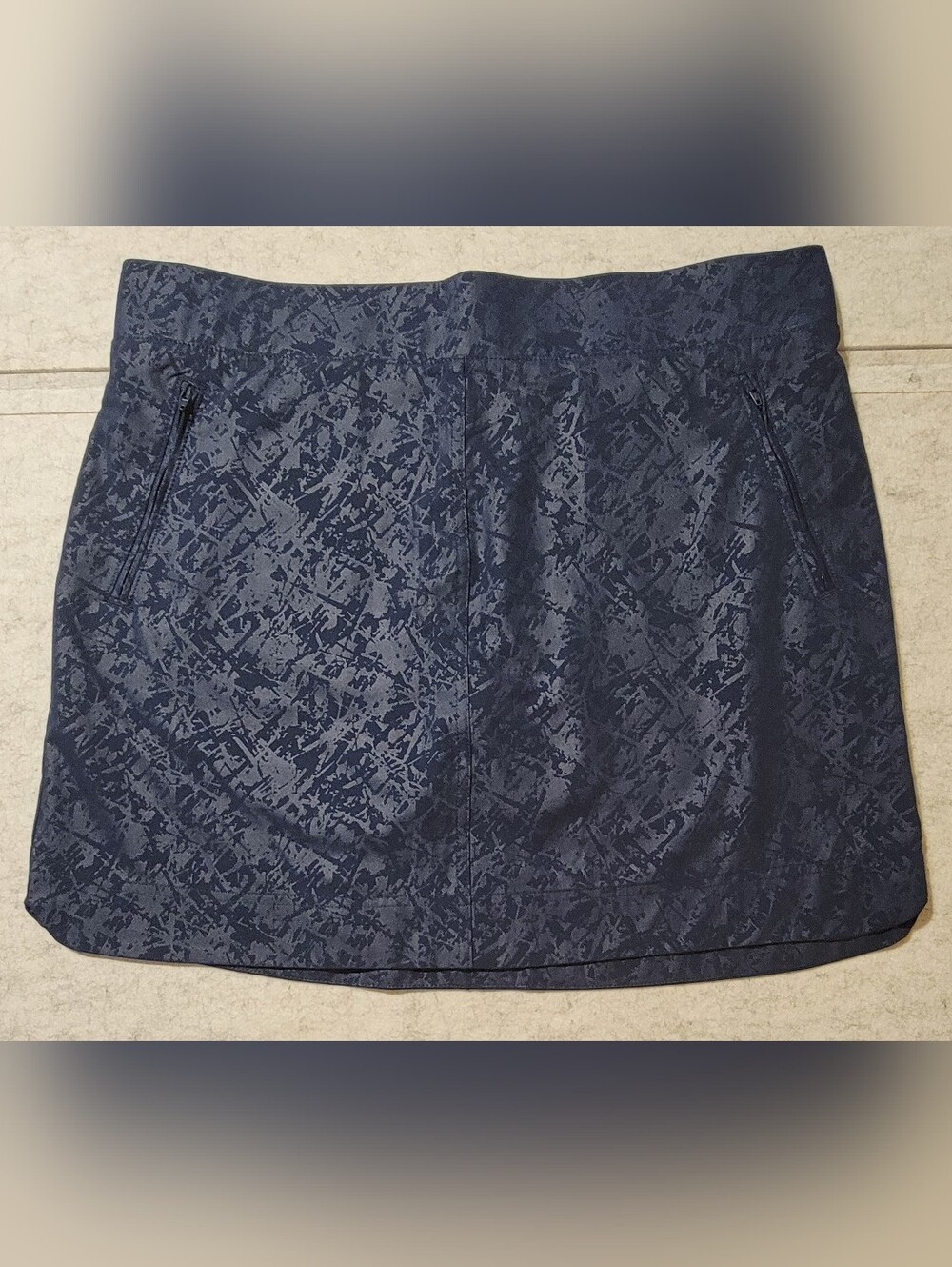 Orvis Blue Shattered Glass Pattern Active Skort XL Zip Pockets